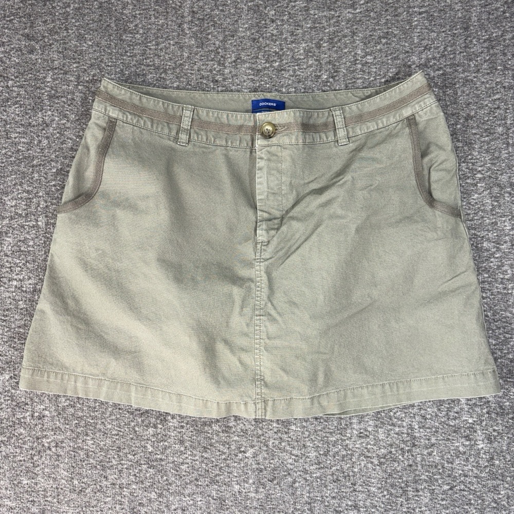 Dockers Skort Women's Favorite Fit Olive Green Utility Comfort Stretch Size 12
